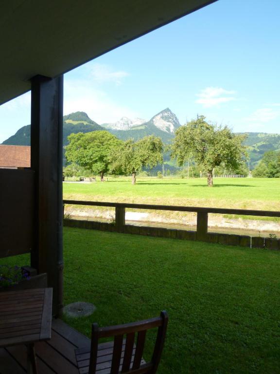 Hotel Bahnhof Giswil Oda fotoğraf